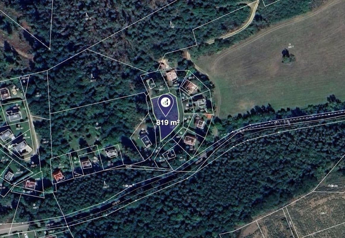 Predaj pozemku 819 m², Milešov, Středočeský kraj Predaj pozemku 819 m², Milešov, Středočeský kraj