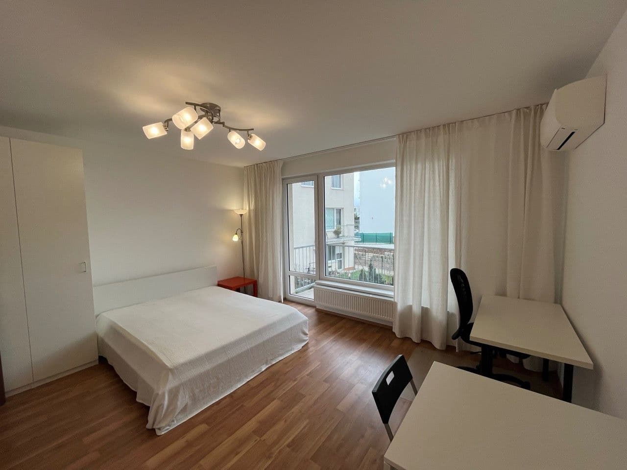 Prenájom bytu 1-izbový 30 m², Rudolfa Holeky, Praha, Praha Prenájom bytu 1-izbový 30 m², Rudolfa Holeky, Praha, Praha