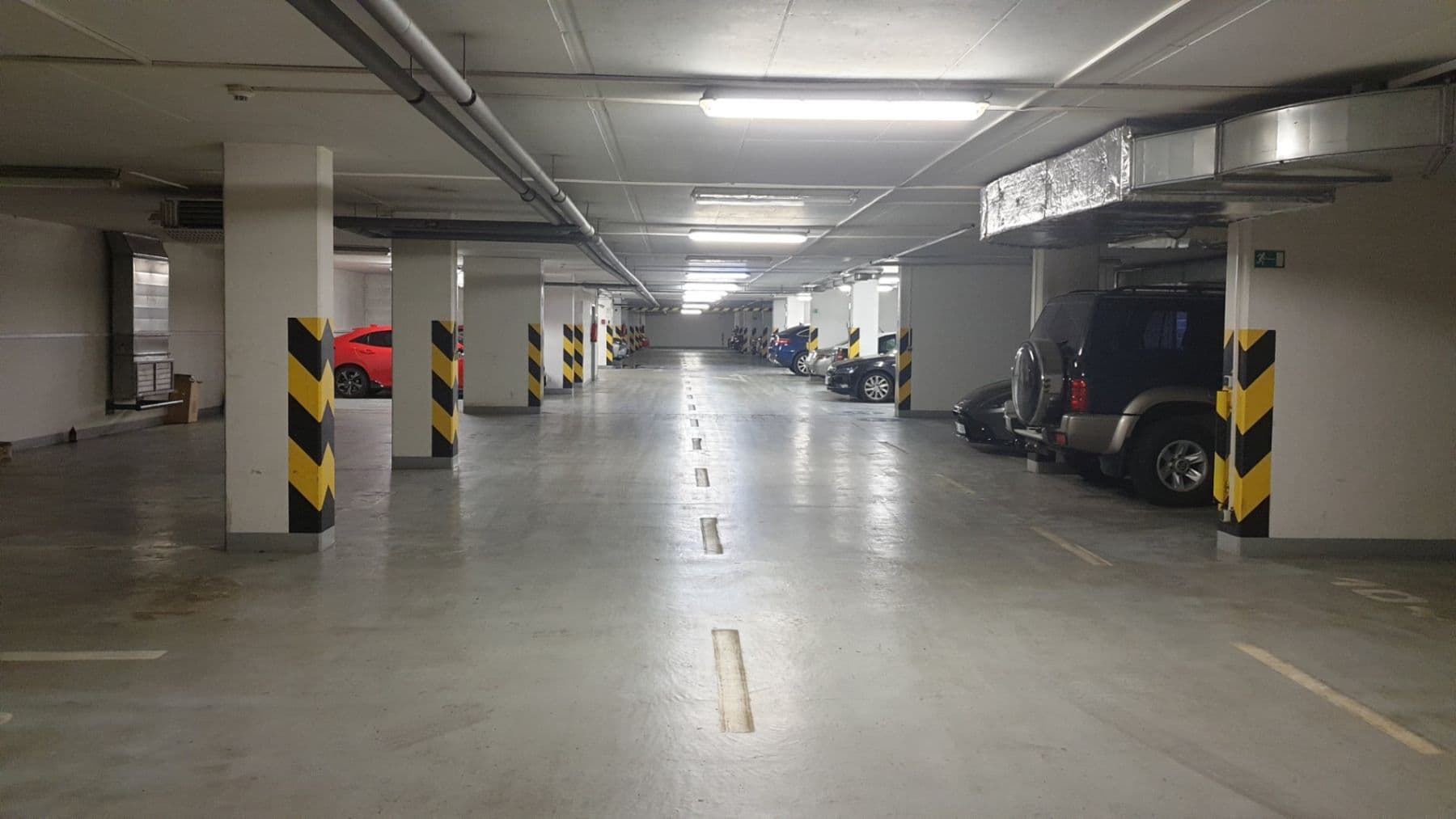 Prenájom garáže 15 m², Irská, Praha, Praha Prenájom garáže 15 m², Irská, Praha, Praha