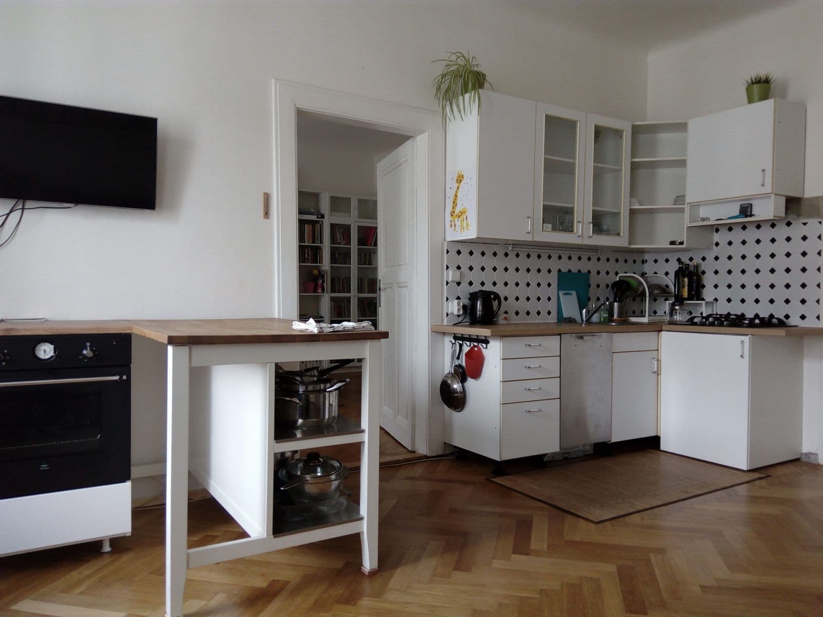 Predaj bytu 3-izbový 88 m², Ostromečská, Praha, Praha Predaj bytu 3-izbový 88 m², Ostromečská, Praha, Praha