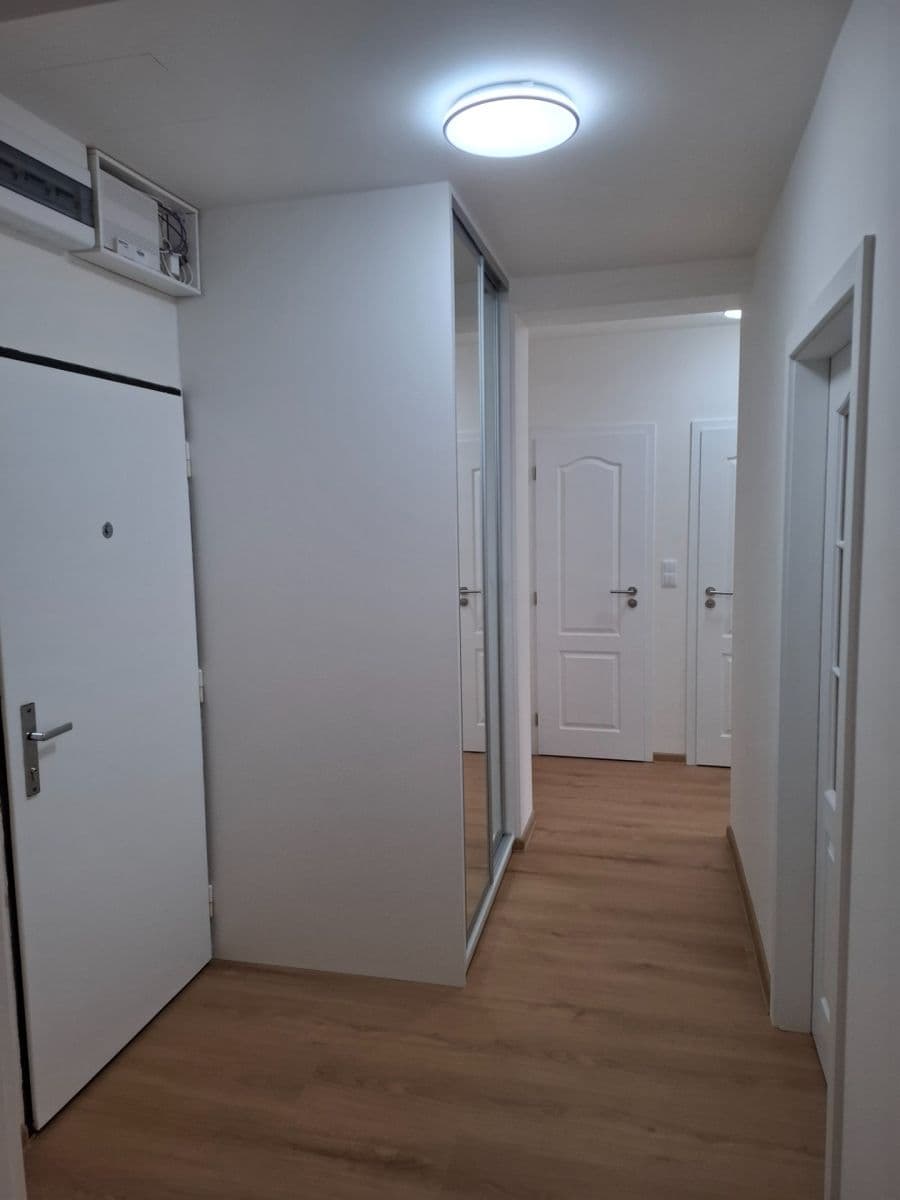 Prenájom bytu 2-izbový 57 m², Dvouletky, Praha, Praha Prenájom bytu 2-izbový 57 m², Dvouletky, Praha, Praha
