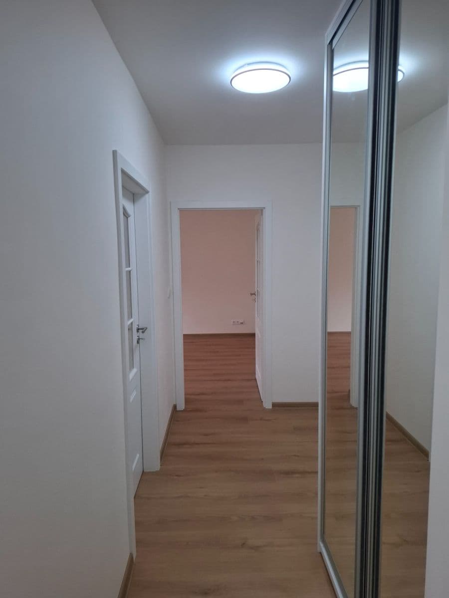 Prenájom bytu 2-izbový 57 m², Dvouletky, Praha, Praha Prenájom bytu 2-izbový 57 m², Dvouletky, Praha, Praha