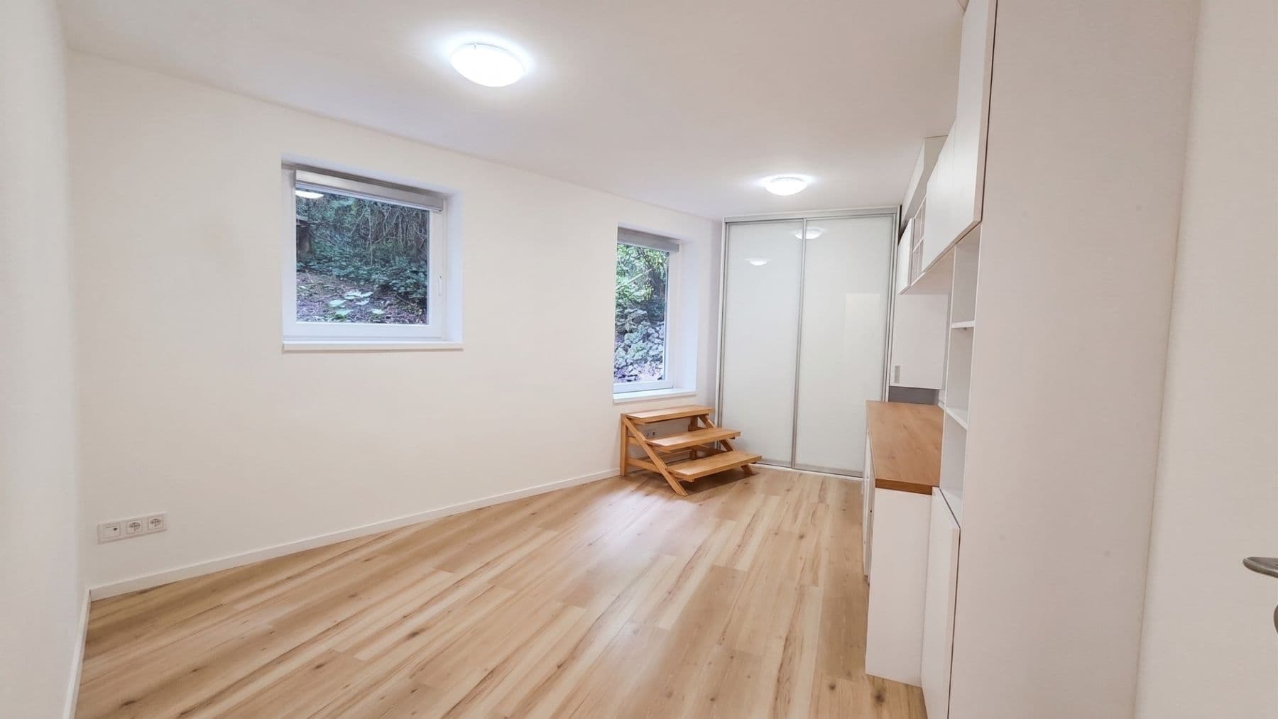 Predaj bytu 5-izbový 126 m², Podbělohorská, Praha, Praha Predaj bytu 5-izbový 126 m², Podbělohorská, Praha, Praha