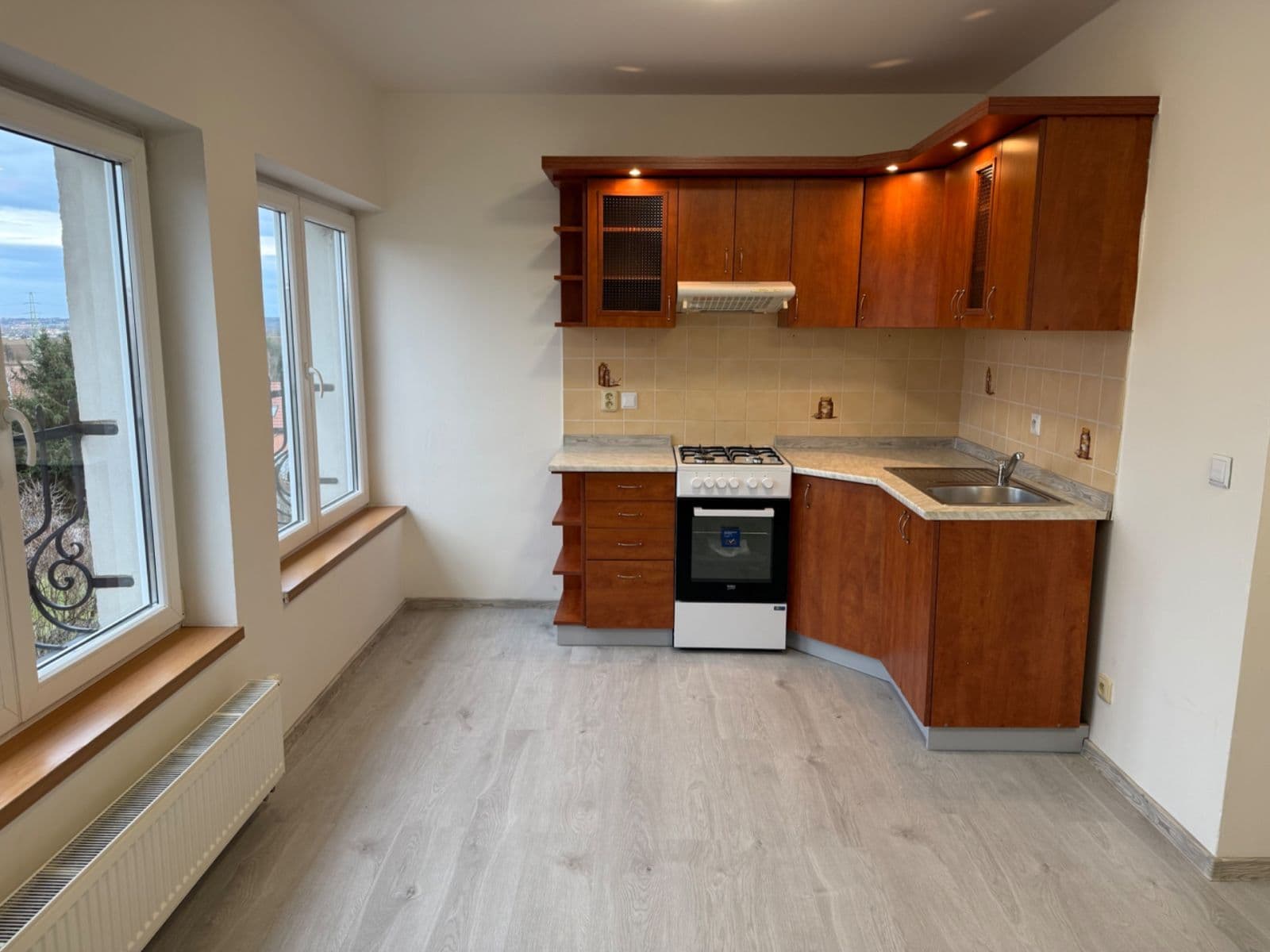 Prenájom bytu 2-izbový 67 m², Požárníků, Braškov, Středočeský kraj Prenájom bytu 2-izbový 67 m², Požárníků, Braškov, Středočeský kraj