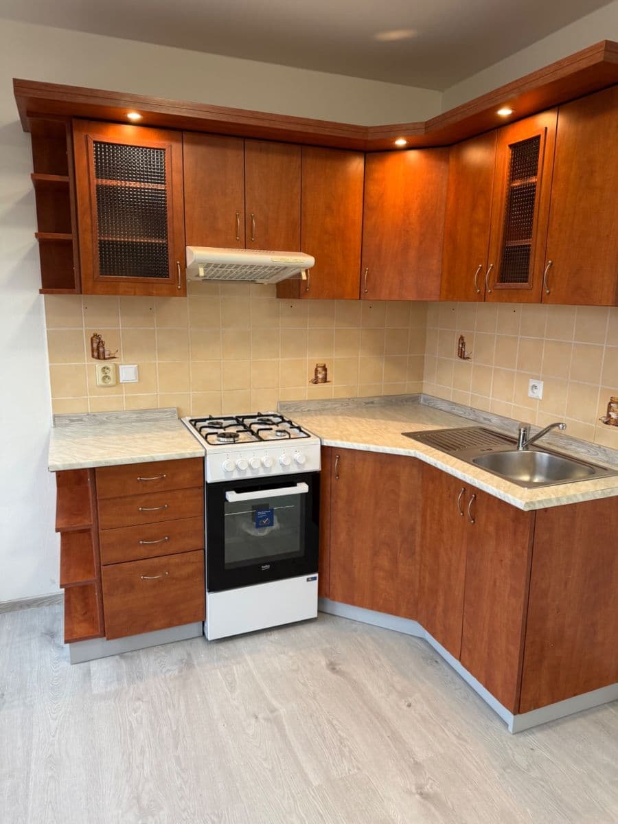 Prenájom bytu 2-izbový 67 m², Požárníků, Braškov, Středočeský kraj Prenájom bytu 2-izbový 67 m², Požárníků, Braškov, Středočeský kraj