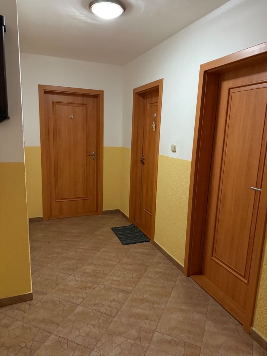 Prenájom bytu 2-izbový 67 m², Požárníků, Braškov, Středočeský kraj Prenájom bytu 2-izbový 67 m², Požárníků, Braškov, Středočeský kraj