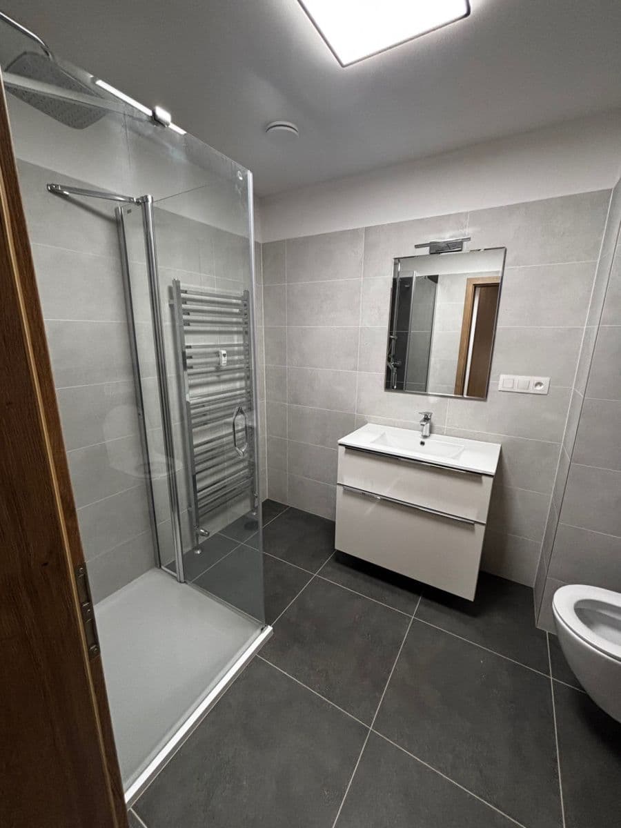 Prenájom bytu 2-izbový 55 m², Americká, Kladno, Středočeský kraj Prenájom bytu 2-izbový 55 m², Americká, Kladno, Středočeský kraj