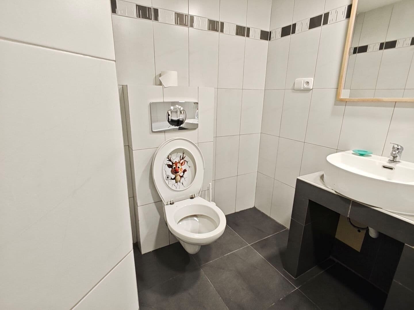 Prenájom bytu 1-izbový 29 m², Křížová, Praha, Praha Prenájom bytu 1-izbový 29 m², Křížová, Praha, Praha