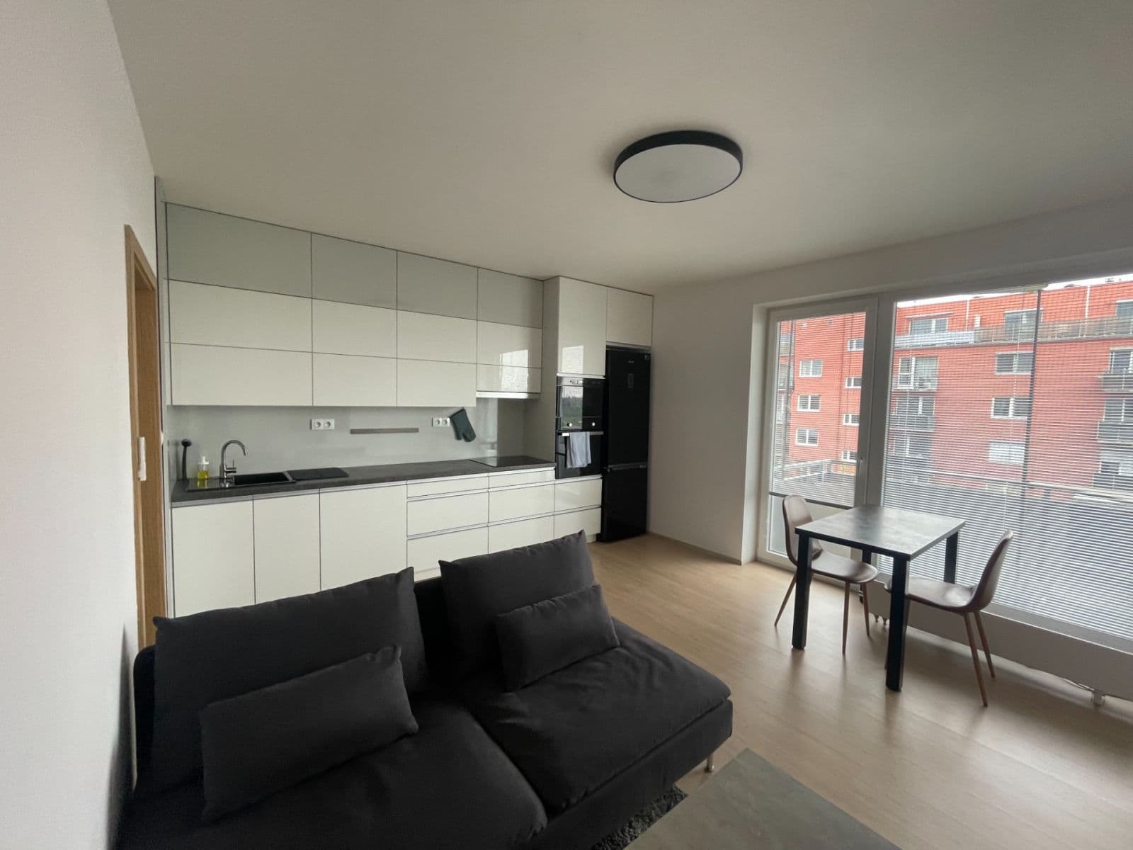 Prenájom bytu 2-izbový 47 m², Ječná, Hostivice, Středočeský kraj Prenájom bytu 2-izbový 47 m², Ječná, Hostivice, Středočeský kraj