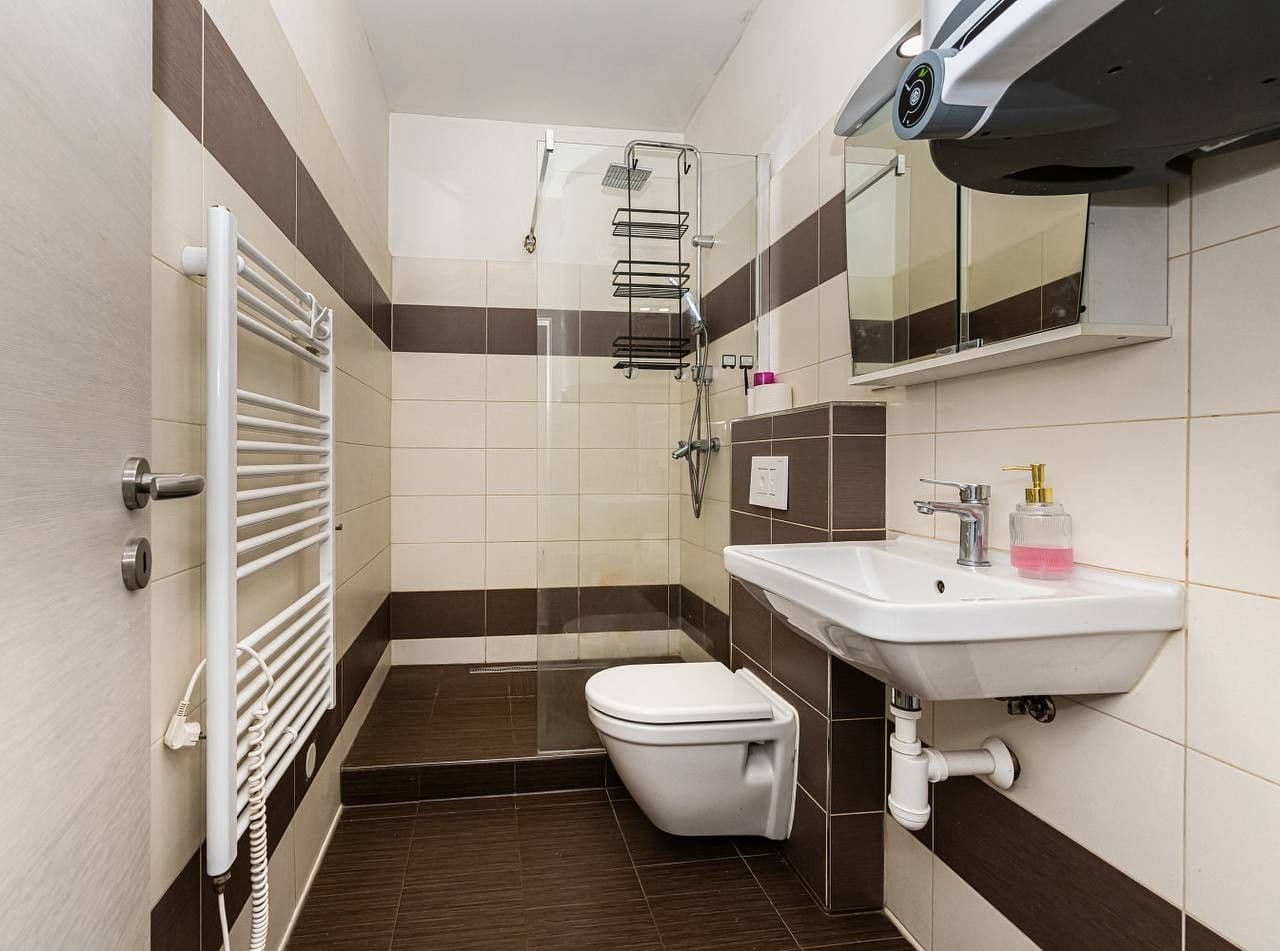 Prenájom bytu 2-izbový 63 m², Pilařská, Praha, Praha Prenájom bytu 2-izbový 63 m², Pilařská, Praha, Praha