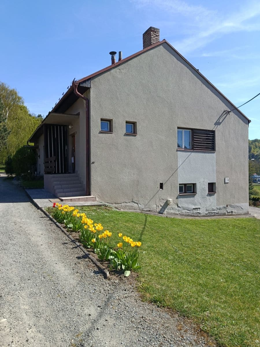 Predaj domu 180 m², pozemek 100 m², Koryčany, Zlínský kraj Predaj domu 180 m², pozemek 100 m², Koryčany, Zlínský kraj