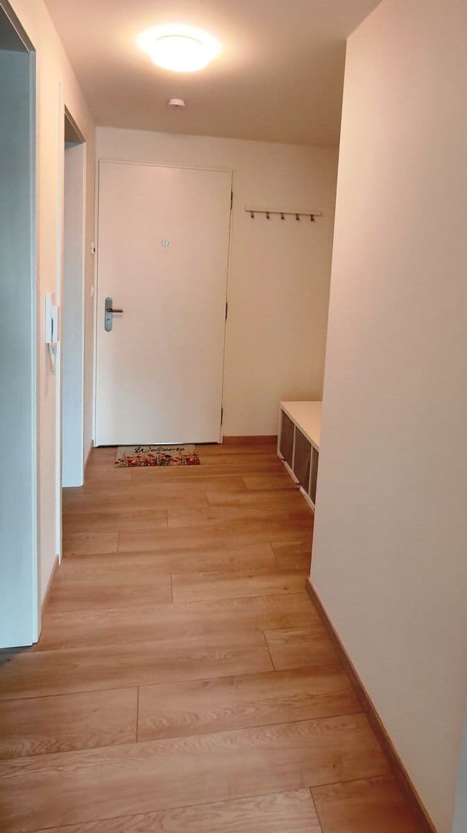 Prenájom bytu 2-izbový 56 m², Poděbradská, Praha, Praha Prenájom bytu 2-izbový 56 m², Poděbradská, Praha, Praha