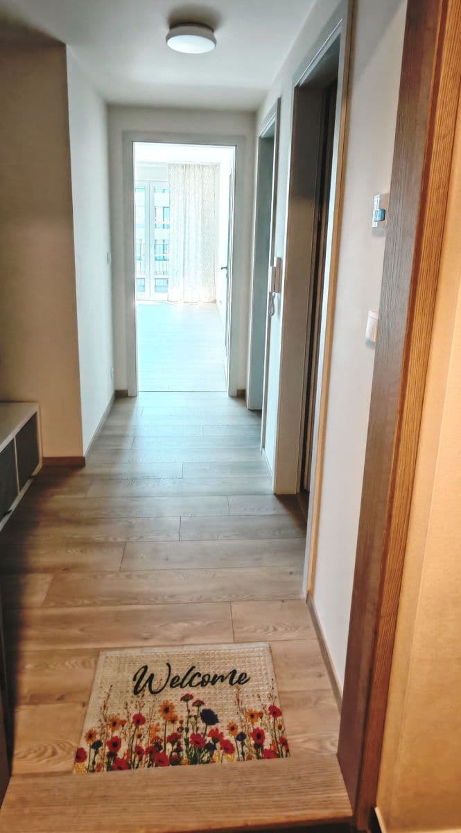 Prenájom bytu 2-izbový 56 m², Poděbradská, Praha, Praha Prenájom bytu 2-izbový 56 m², Poděbradská, Praha, Praha