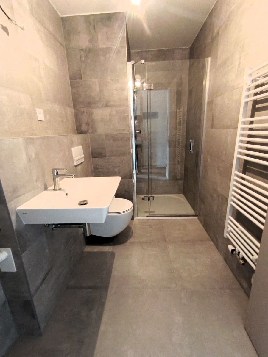 Prenájom bytu 2-izbový 37 m², Arnošta Valenty, Praha, Praha Prenájom bytu 2-izbový 37 m², Arnošta Valenty, Praha, Praha