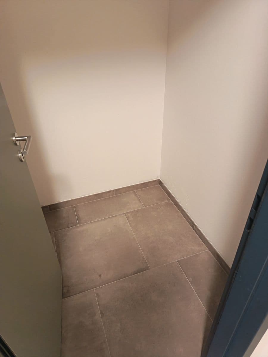 Prenájom bytu 2-izbový 37 m², Arnošta Valenty, Praha, Praha Prenájom bytu 2-izbový 37 m², Arnošta Valenty, Praha, Praha