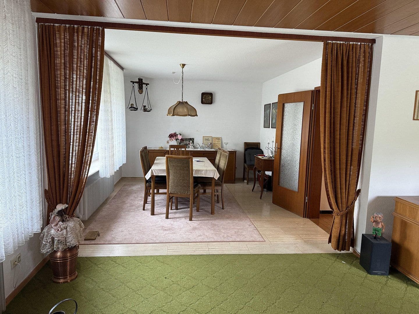 Predaj domu 170 m², pozemek 520 m², Ringstraße 19/1, Zaberfeld, Bádensko-Wurttembersko Predaj domu 170 m², pozemek 520 m², Ringstraße 19/1, Zaberfeld, Bádensko-Wurttembersko