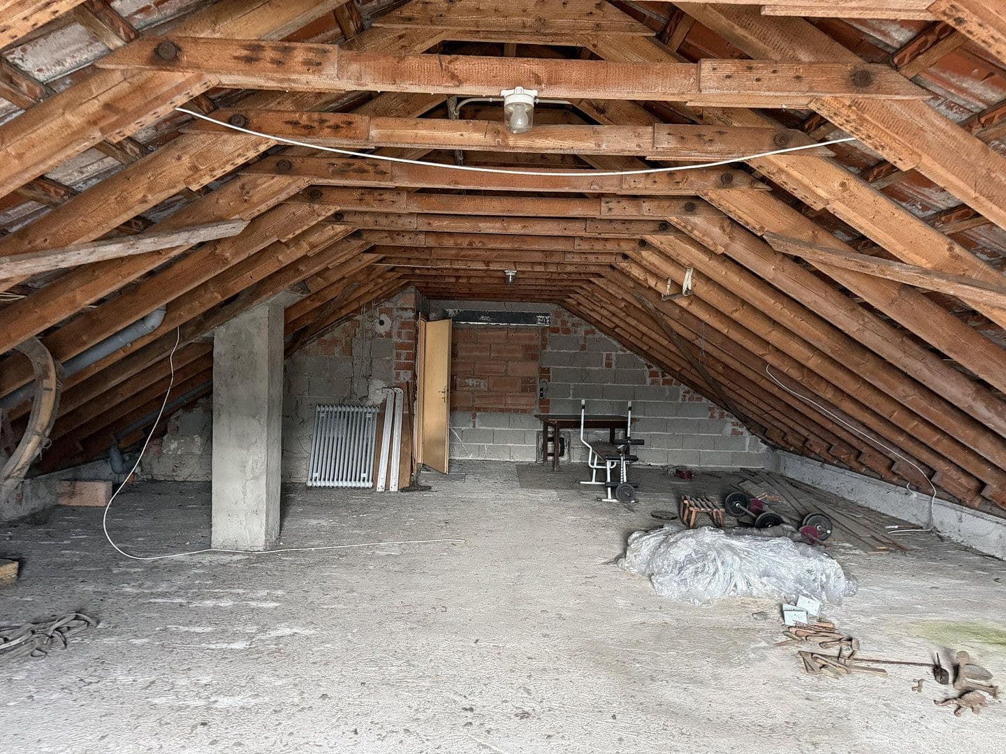 Predaj domu 170 m², pozemek 520 m², Ringstraße 19/1, Zaberfeld, Bádensko-Wurttembersko Predaj domu 170 m², pozemek 520 m², Ringstraße 19/1, Zaberfeld, Bádensko-Wurttembersko