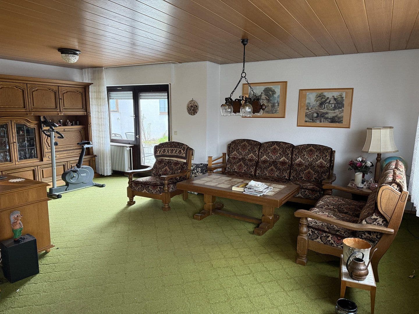 Predaj domu 170 m², pozemek 520 m², Ringstraße 19/1, Zaberfeld, Bádensko-Wurttembersko Predaj domu 170 m², pozemek 520 m², Ringstraße 19/1, Zaberfeld, Bádensko-Wurttembersko