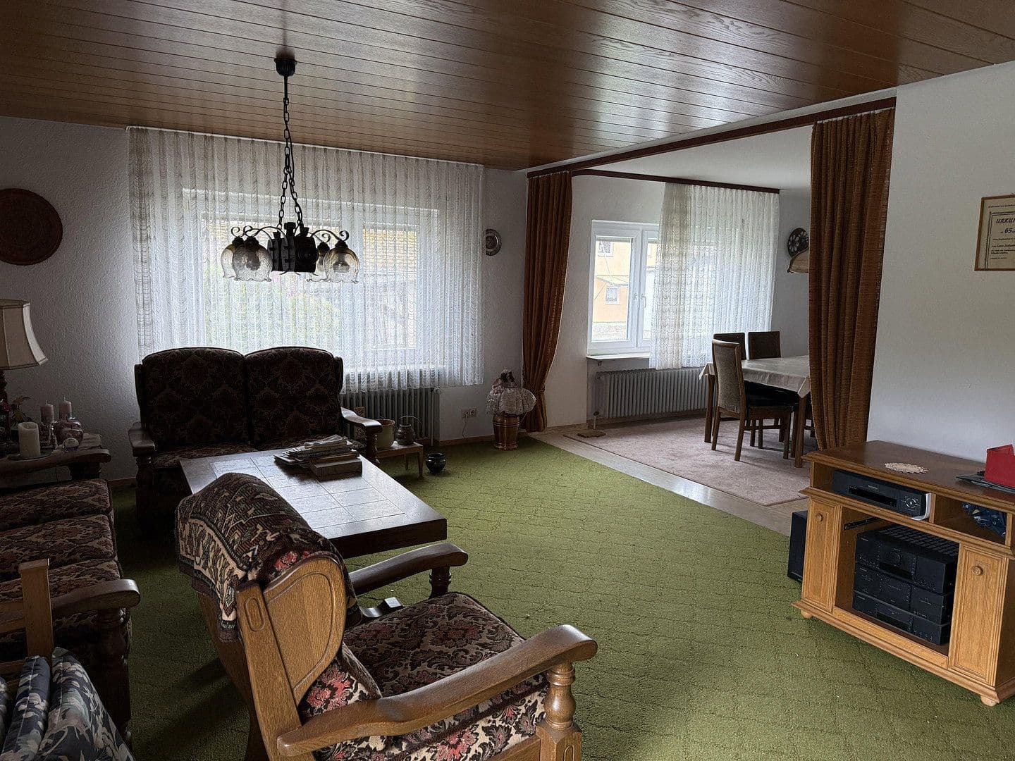 Predaj domu 170 m², pozemek 520 m², Ringstraße 19/1, Zaberfeld, Bádensko-Wurttembersko Predaj domu 170 m², pozemek 520 m², Ringstraße 19/1, Zaberfeld, Bádensko-Wurttembersko