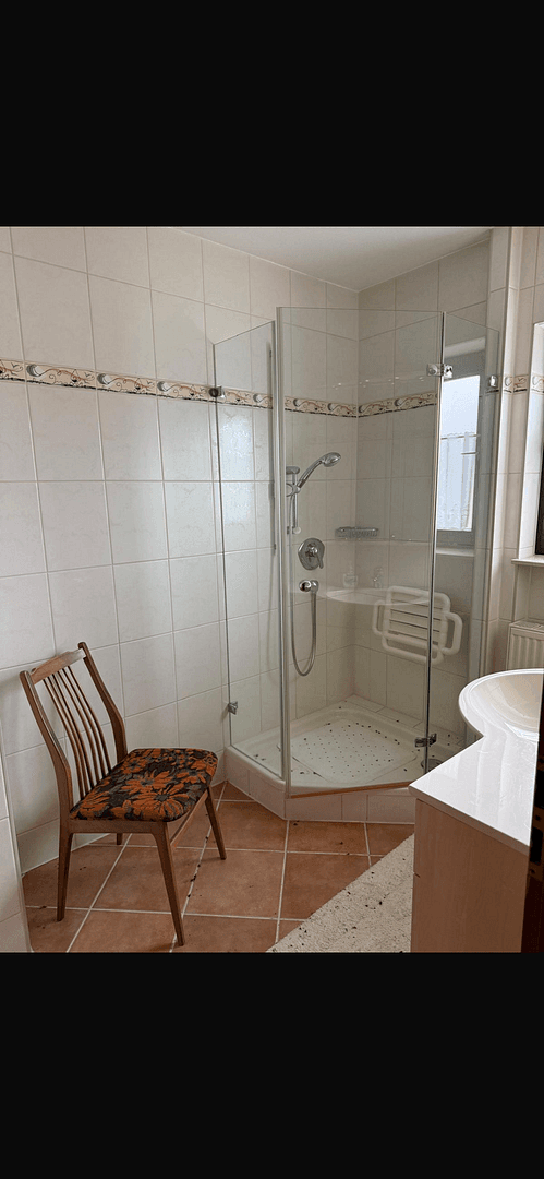 Predaj domu 170 m², pozemek 520 m², Ringstraße 19/1, Zaberfeld, Bádensko-Wurttembersko Predaj domu 170 m², pozemek 520 m², Ringstraße 19/1, Zaberfeld, Bádensko-Wurttembersko