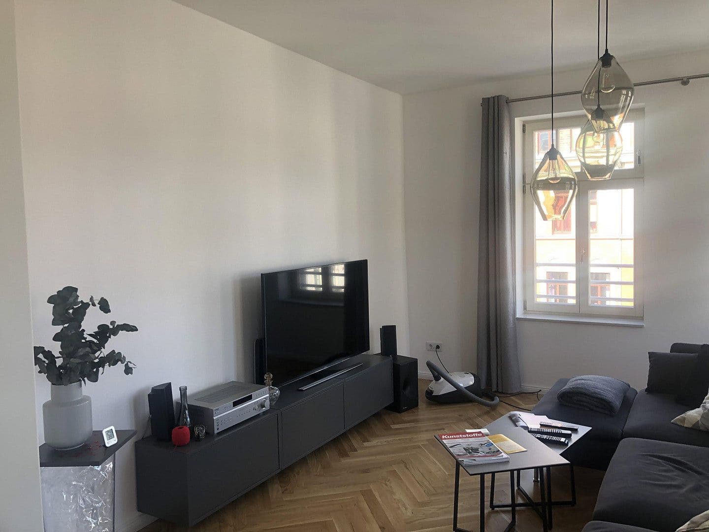 Prenájom bytu 2-izbový 66 m², Leipzig, Sasko Prenájom bytu 2-izbový 66 m², Leipzig, Sasko