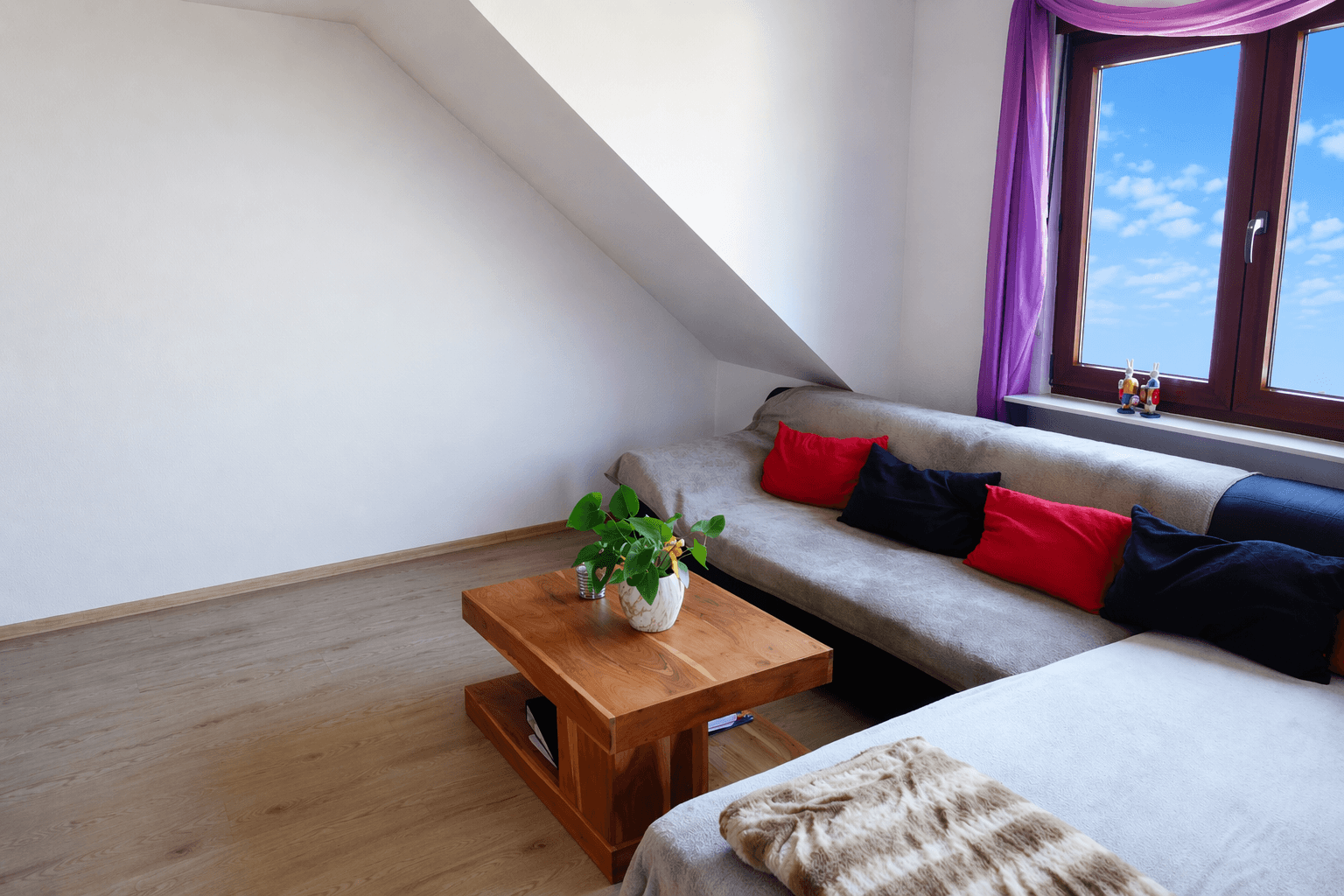 Prenájom bytu 2-izbový 47 m², Großmaischeid, Porýnie-Falcko Prenájom bytu 2-izbový 47 m², Großmaischeid, Porýnie-Falcko