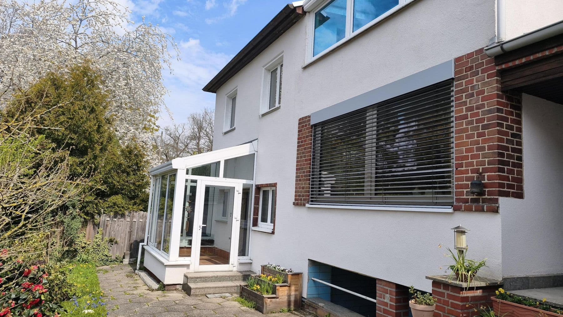 Predaj domu 516 m², pozemek 754 m², Leipzig, Sasko Predaj domu 516 m², pozemek 754 m², Leipzig, Sasko