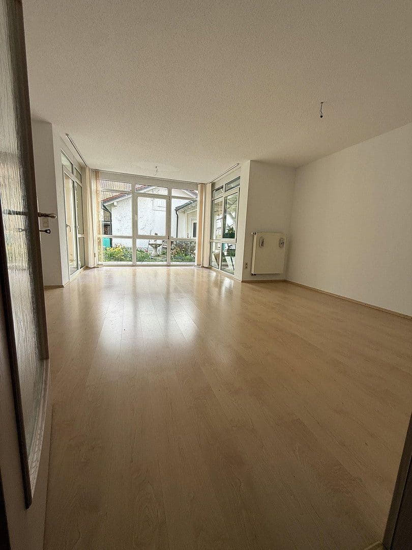 Prenájom bytu 3-izbový 102 m², Schillerstraße 21, Neufahrn in Niederbayern, Bavorsko Prenájom bytu 3-izbový 102 m², Schillerstraße 21, Neufahrn in Niederbayern, Bavorsko