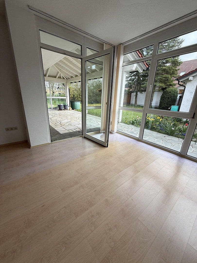 Prenájom bytu 3-izbový 102 m², Schillerstraße 21, Neufahrn in Niederbayern, Bavorsko Prenájom bytu 3-izbový 102 m², Schillerstraße 21, Neufahrn in Niederbayern, Bavorsko