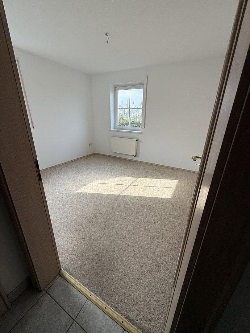 Prenájom bytu 3-izbový 102 m², Schillerstraße 21, Neufahrn in Niederbayern, Bavorsko Prenájom bytu 3-izbový 102 m², Schillerstraße 21, Neufahrn in Niederbayern, Bavorsko