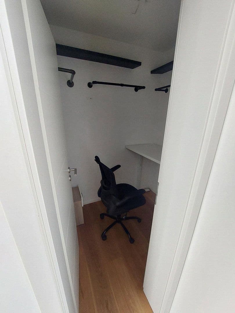 Prenájom bytu 1-izbový 36 m², Thersienhöhe 6c, München - Schwanthalerhöhe, Bavorsko Prenájom bytu 1-izbový 36 m², Thersienhöhe 6c, München - Schwanthalerhöhe, Bavorsko