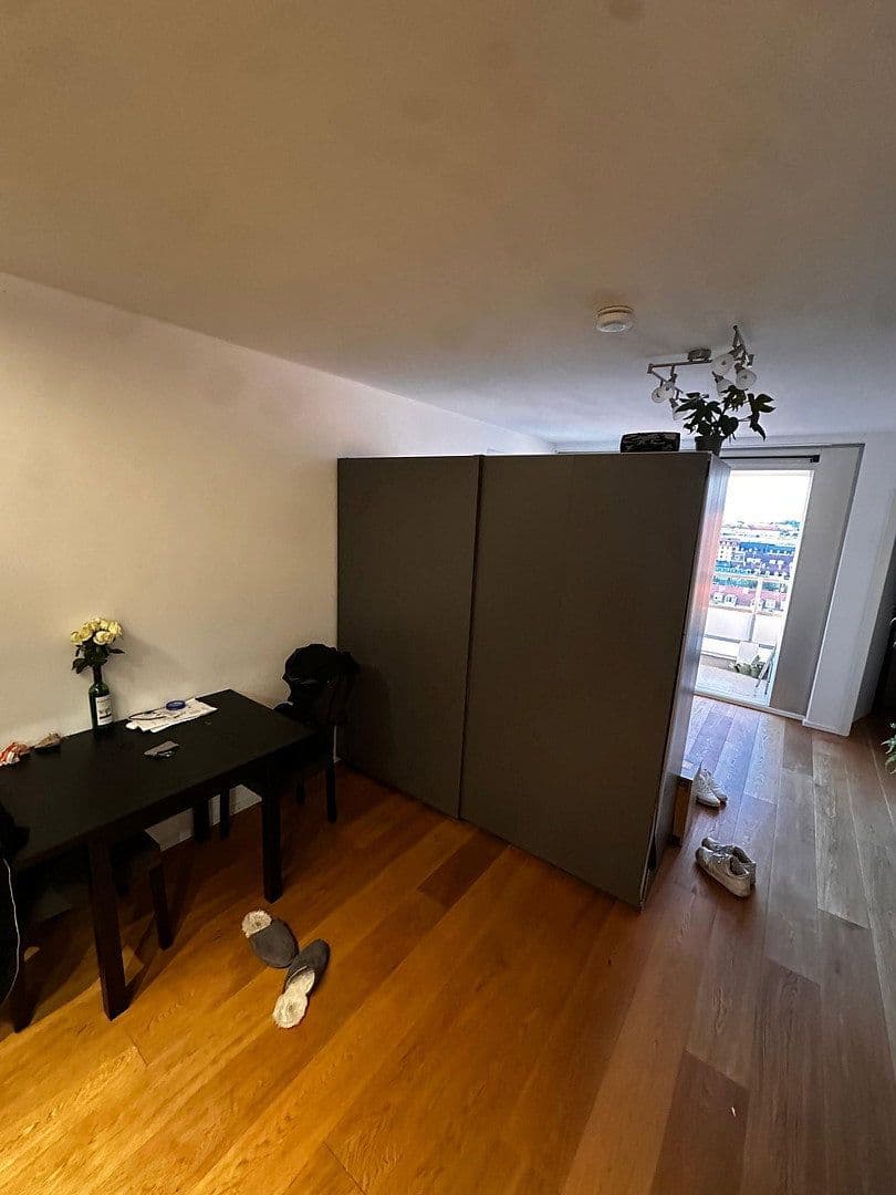 Prenájom bytu 1-izbový 36 m², Thersienhöhe 6c, München - Schwanthalerhöhe, Bavorsko Prenájom bytu 1-izbový 36 m², Thersienhöhe 6c, München - Schwanthalerhöhe, Bavorsko