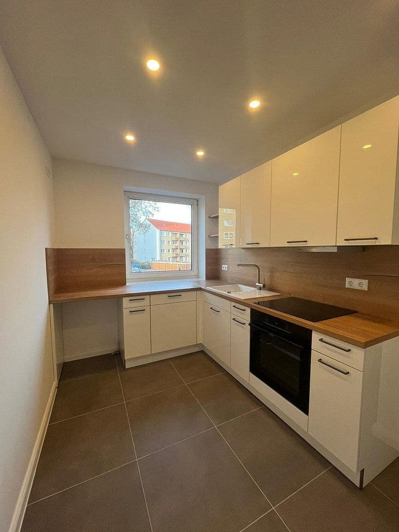 Prenájom bytu 2-izbový 59 m², Baldeniusstraße 35, Hannover, Dolné Sasko Prenájom bytu 2-izbový 59 m², Baldeniusstraße 35, Hannover, Dolné Sasko