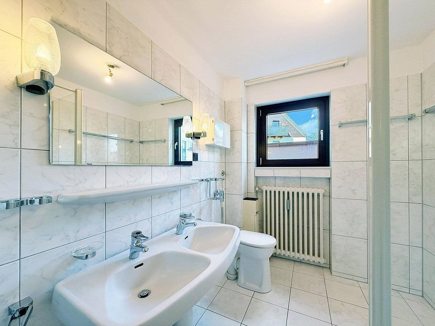 Predaj domu 306 m², pozemek 673 m², Penningsfelder Weg 89, Köln, Severné Porýnie - Westfálsko Predaj domu 306 m², pozemek 673 m², Penningsfelder Weg 89, Köln, Severné Porýnie - Westfálsko