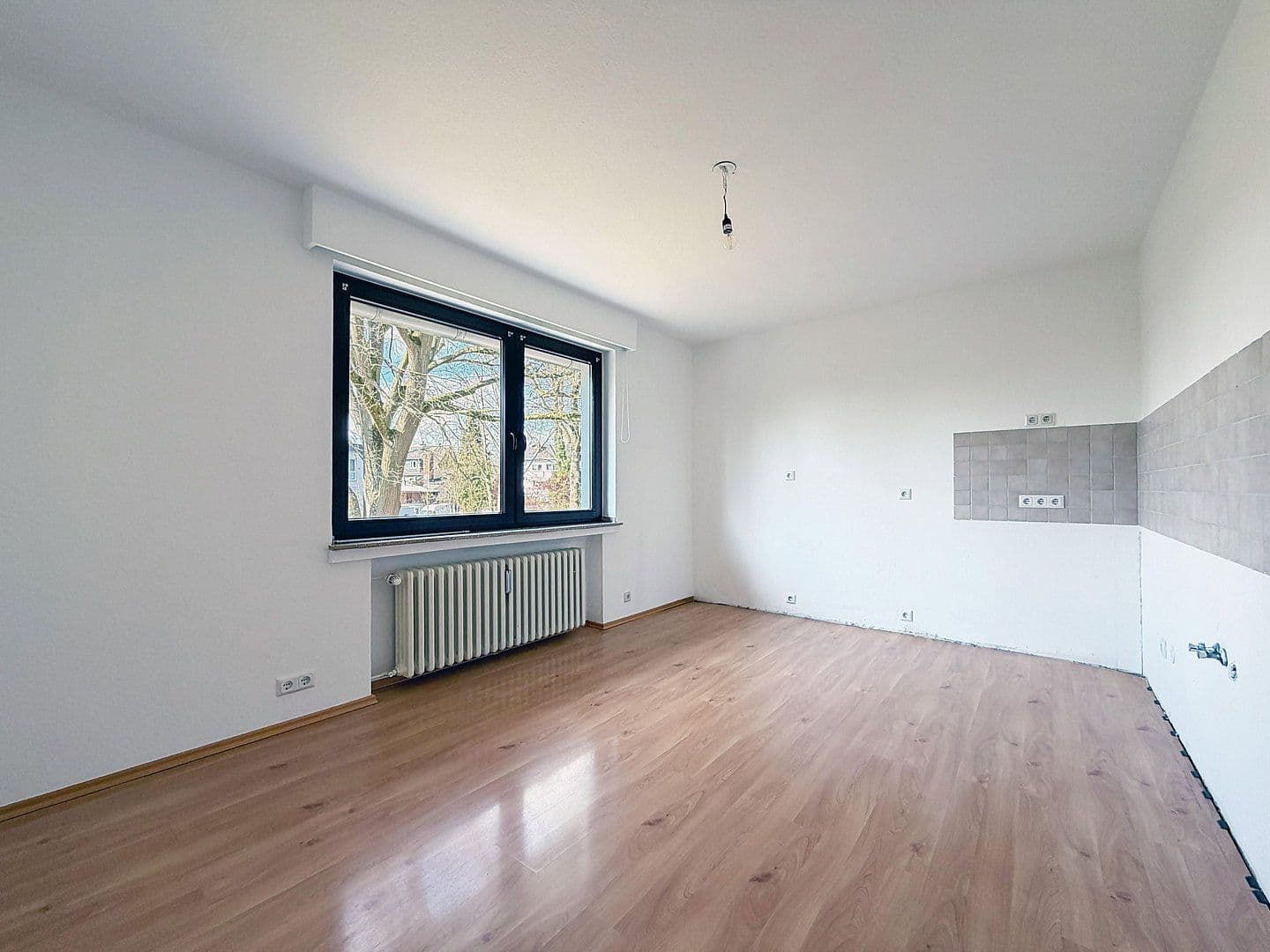 Predaj domu 306 m², pozemek 673 m², Penningsfelder Weg 89, Köln, Severné Porýnie - Westfálsko Predaj domu 306 m², pozemek 673 m², Penningsfelder Weg 89, Köln, Severné Porýnie - Westfálsko