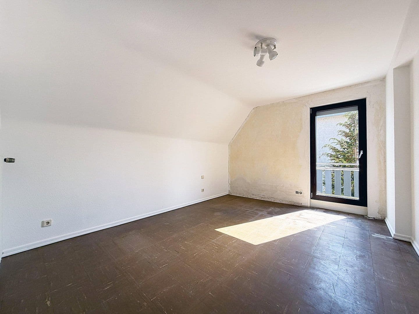 Predaj domu 306 m², pozemek 673 m², Penningsfelder Weg 89, Köln, Severné Porýnie - Westfálsko Predaj domu 306 m², pozemek 673 m², Penningsfelder Weg 89, Köln, Severné Porýnie - Westfálsko