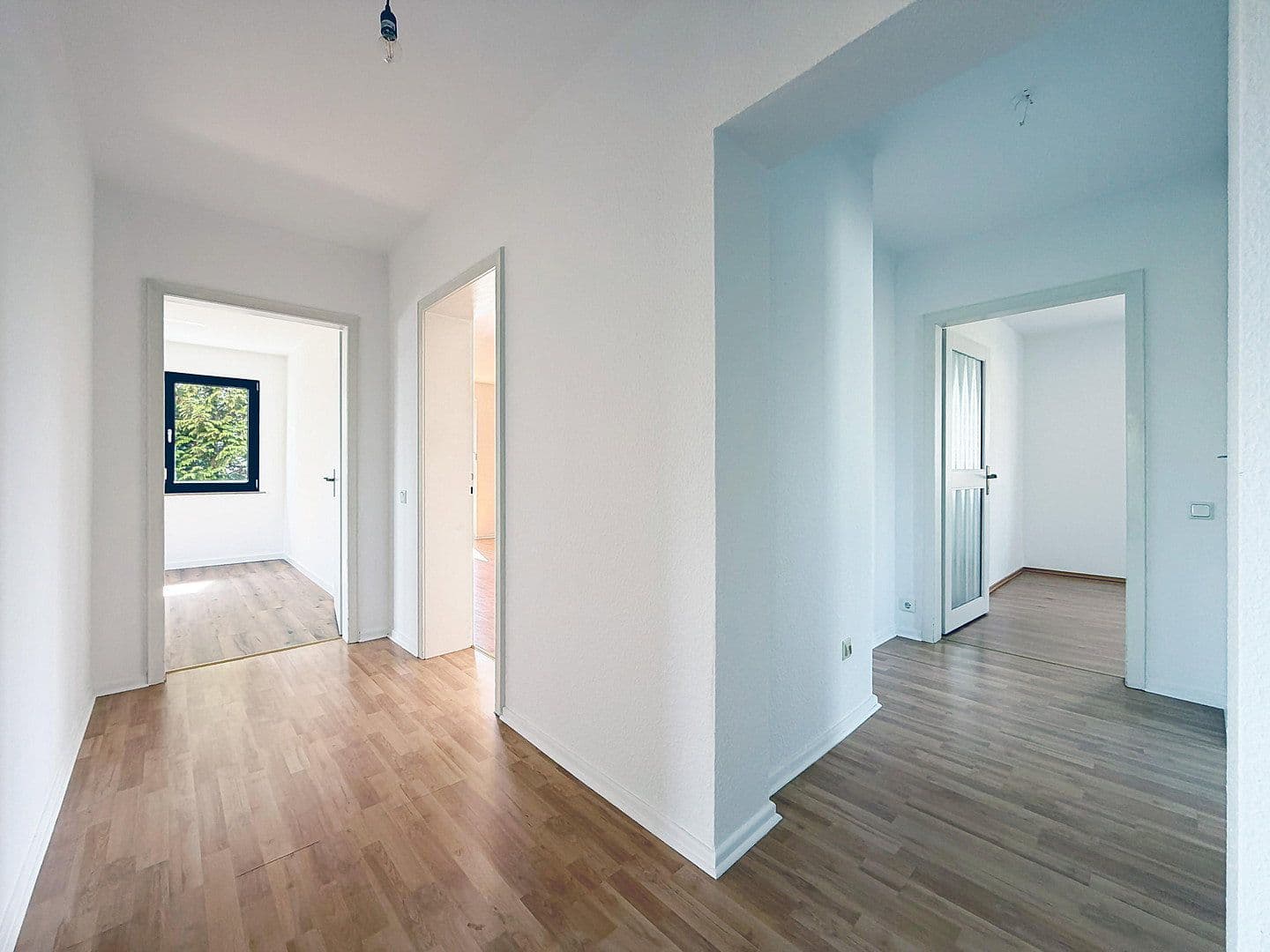 Predaj domu 306 m², pozemek 673 m², Penningsfelder Weg 89, Köln, Severné Porýnie - Westfálsko Predaj domu 306 m², pozemek 673 m², Penningsfelder Weg 89, Köln, Severné Porýnie - Westfálsko