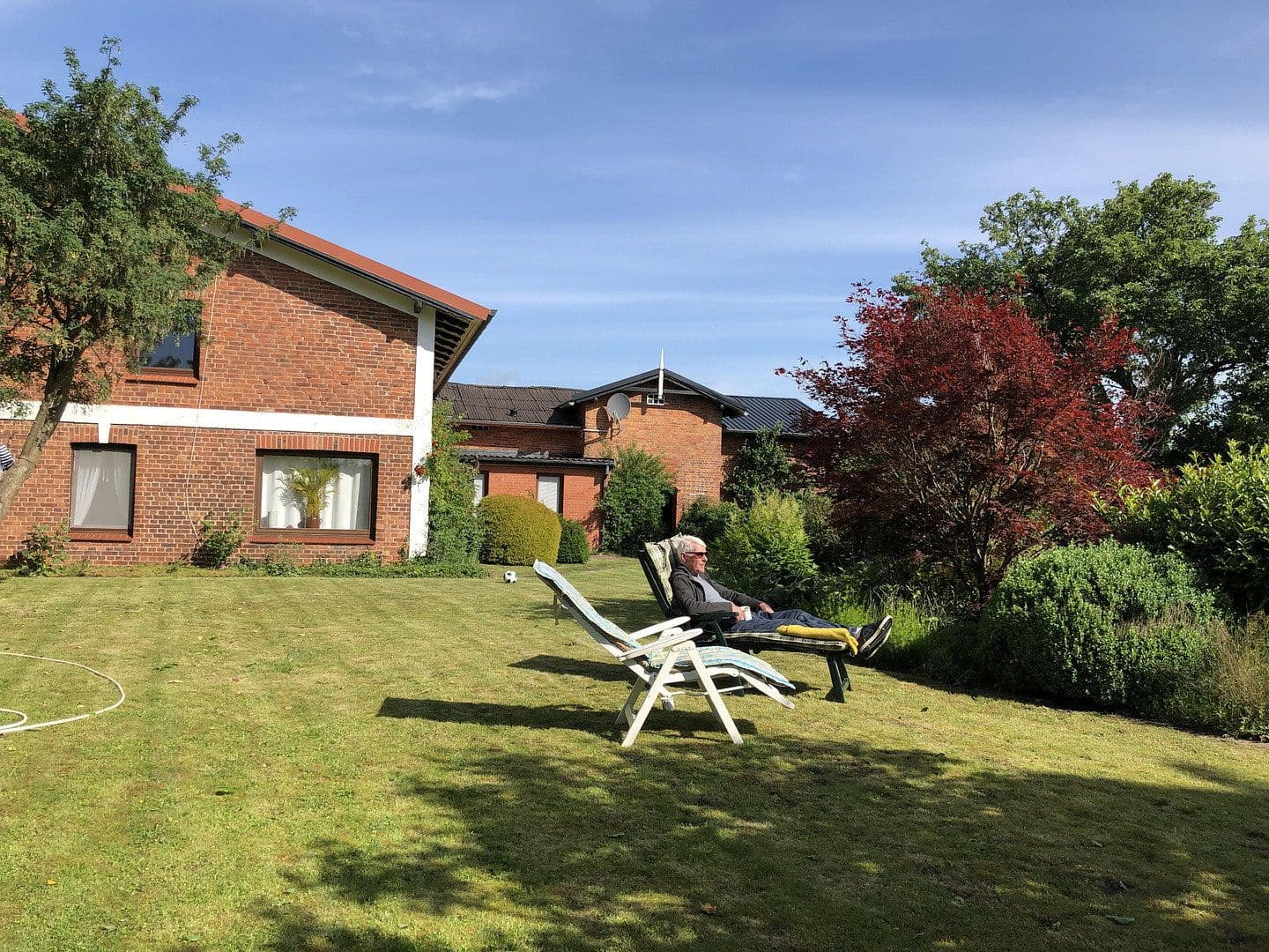 Predaj domu 374 m², pozemek 2.144 m², Wentorf (Amt Sandesneben), Šlezvicko-Holštajnsko Predaj domu 374 m², pozemek 2.144 m², Wentorf (Amt Sandesneben), Šlezvicko-Holštajnsko