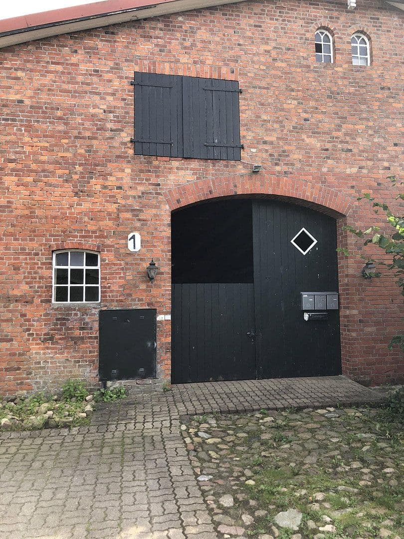 Predaj domu 374 m², pozemek 2.144 m², Wentorf (Amt Sandesneben), Šlezvicko-Holštajnsko Predaj domu 374 m², pozemek 2.144 m², Wentorf (Amt Sandesneben), Šlezvicko-Holštajnsko