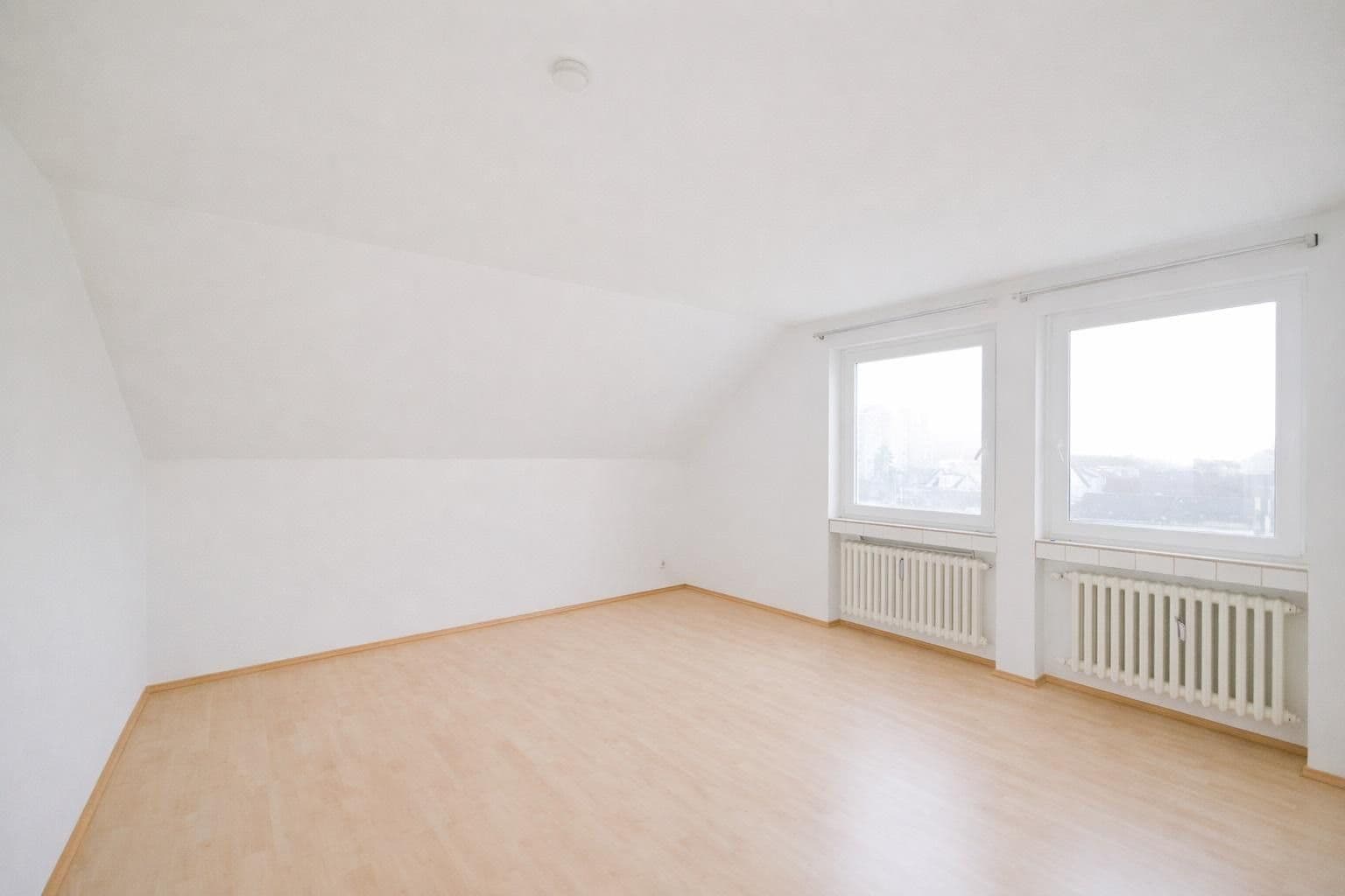 Predaj bytu 3-izbový 87 m², Würzburg, Bavorsko Predaj bytu 3-izbový 87 m², Würzburg, Bavorsko