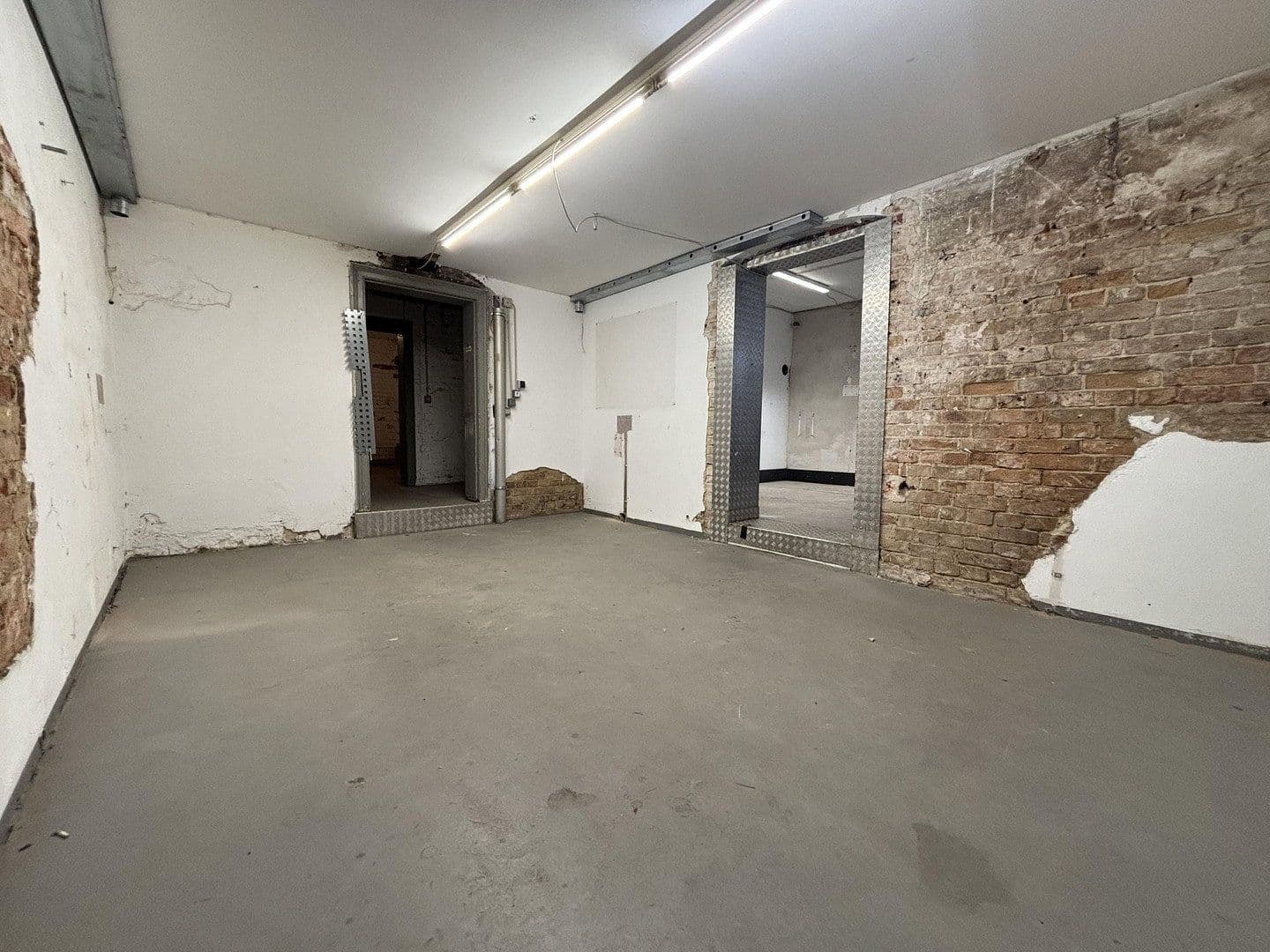 Prenájom nebytového priestoru 80 m², Oppelner Straße 33, Berlin, Berlín Prenájom nebytového priestoru 80 m², Oppelner Straße 33, Berlin, Berlín