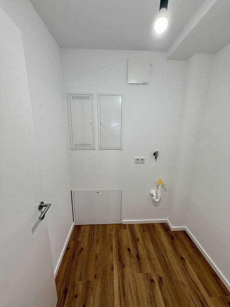 Prenájom bytu 3-izbový 92 m², Neunkirchen-Seelscheid, Severné Porýnie - Westfálsko Prenájom bytu 3-izbový 92 m², Neunkirchen-Seelscheid, Severné Porýnie - Westfálsko