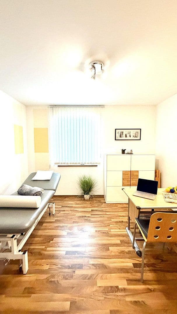 Predaj domu 237 m², pozemek 1.029 m², Osterhofen, Bavorsko Predaj domu 237 m², pozemek 1.029 m², Osterhofen, Bavorsko