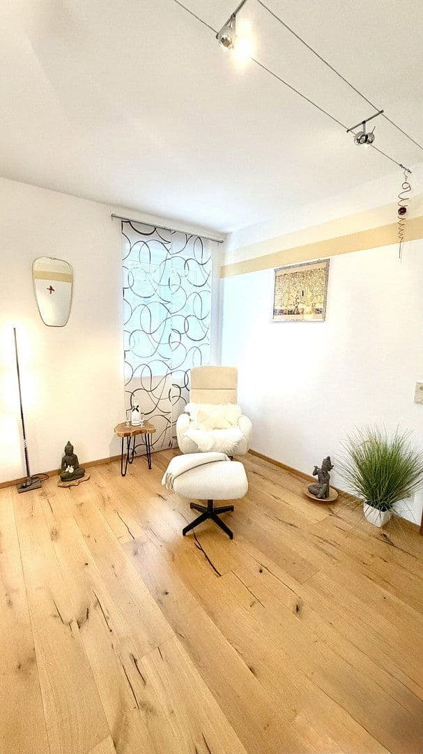 Predaj domu 237 m², pozemek 1.029 m², Osterhofen, Bavorsko Predaj domu 237 m², pozemek 1.029 m², Osterhofen, Bavorsko