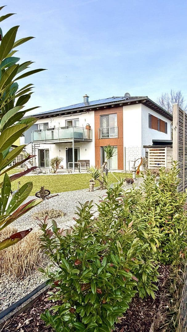 Predaj domu 237 m², pozemek 1.029 m², Osterhofen, Bavorsko Predaj domu 237 m², pozemek 1.029 m², Osterhofen, Bavorsko