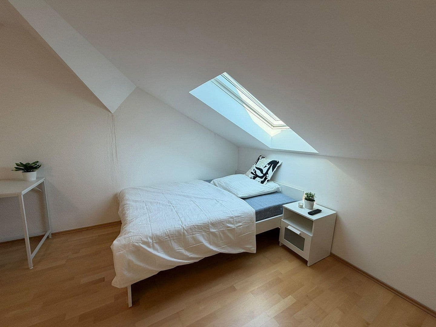 Prenájom bytu 1-izbový 297 m², Wörthstraße 1B, Bamberg, Bavorsko Prenájom bytu 1-izbový 297 m², Wörthstraße 1B, Bamberg, Bavorsko