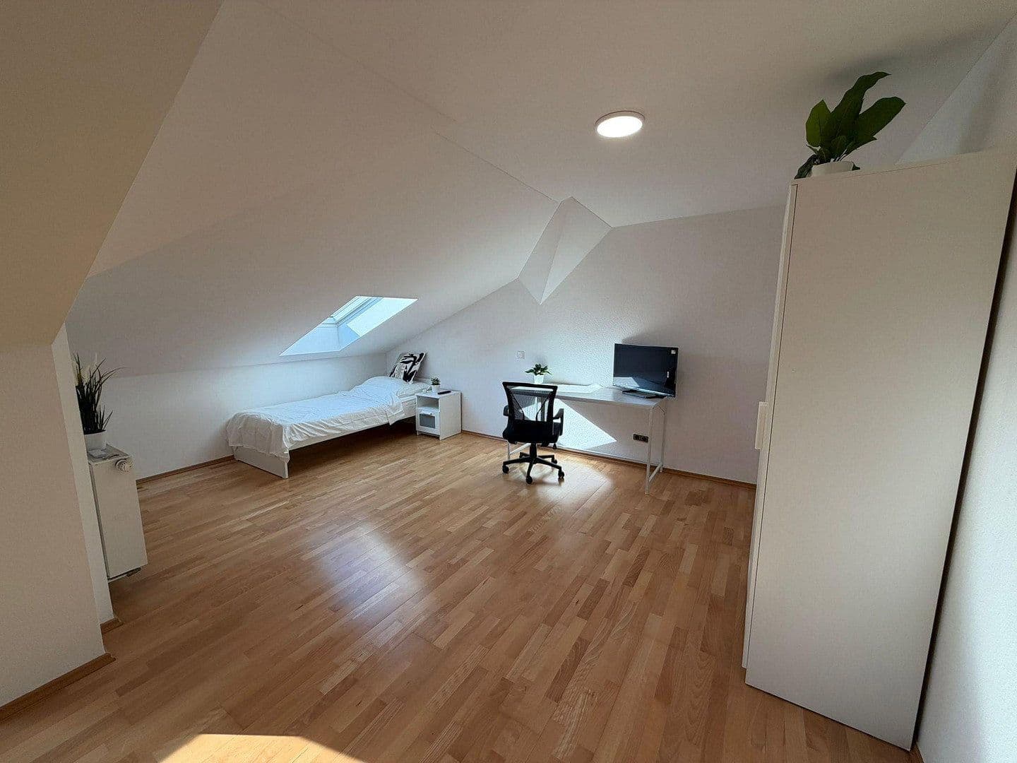 Prenájom bytu 1-izbový 297 m², Wörthstraße 1B, Bamberg, Bavorsko Prenájom bytu 1-izbový 297 m², Wörthstraße 1B, Bamberg, Bavorsko