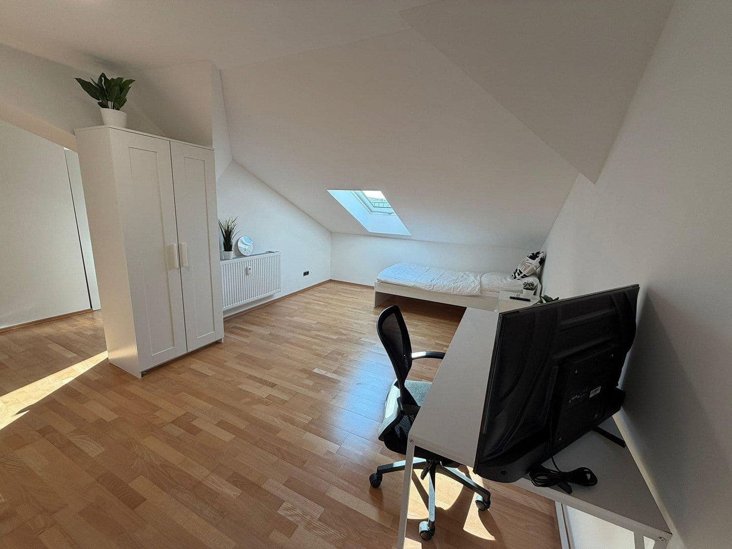 Prenájom bytu 1-izbový 297 m², Wörthstraße 1B, Bamberg, Bavorsko Prenájom bytu 1-izbový 297 m², Wörthstraße 1B, Bamberg, Bavorsko