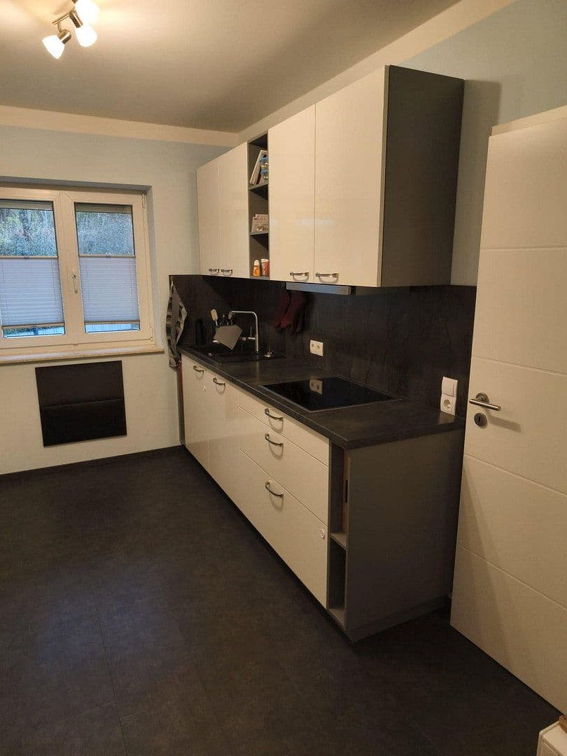 Predaj domu 120 m², pozemek 697 m², Schwerin, Meklenbursko-Predpomoransko Predaj domu 120 m², pozemek 697 m², Schwerin, Meklenbursko-Predpomoransko