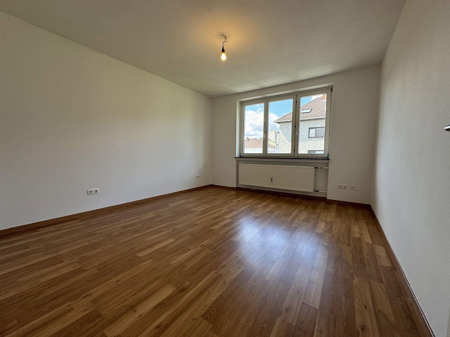 Prenájom bytu 2-izbový 66 m², Berger Straße 100, Frankfurt am Main, Hesensko Prenájom bytu 2-izbový 66 m², Berger Straße 100, Frankfurt am Main, Hesensko